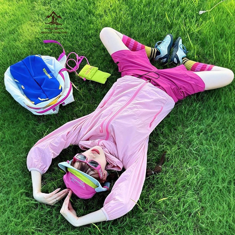 Summer Dopamine Women's Outfit: Outdoor Lightweight Sunscreen Jacket, Quick-Dry Long-Sleeve Cycling Apparel, Hiking Jacket