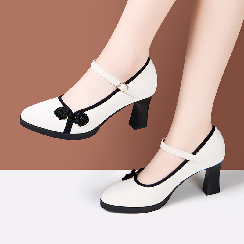Màu trắng nhạt 7cm