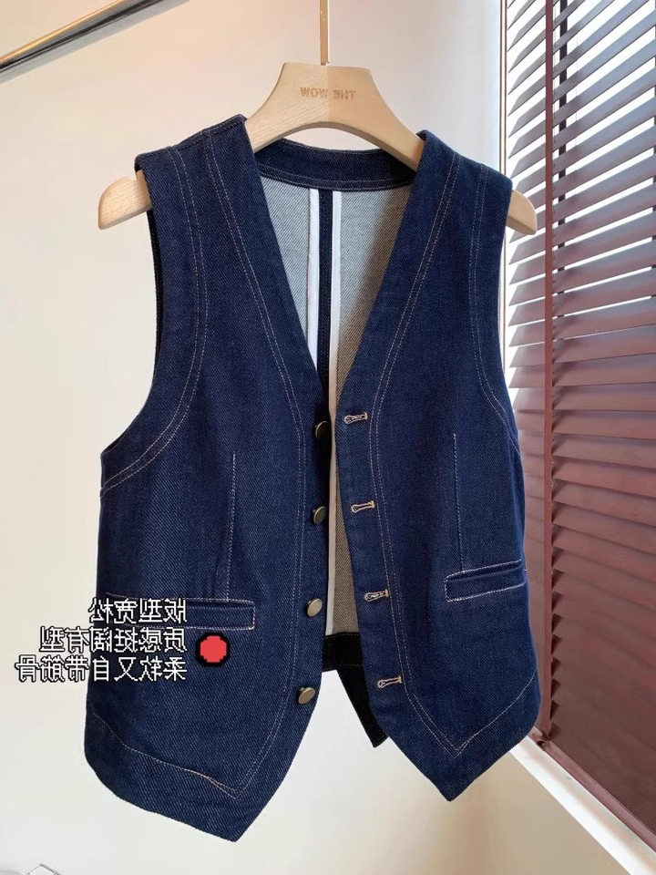 Áo vest denim nữ không tay cổ chữ V phối lớp phong cách retro, dáng ôm tôn dáng, dài 50–65 cm — Áo vest denim màu xanh (hàng có sẵn), Áo vest màu xanh đậm (có sẵn), Áo vest màu xanh đậm chi tiết 44