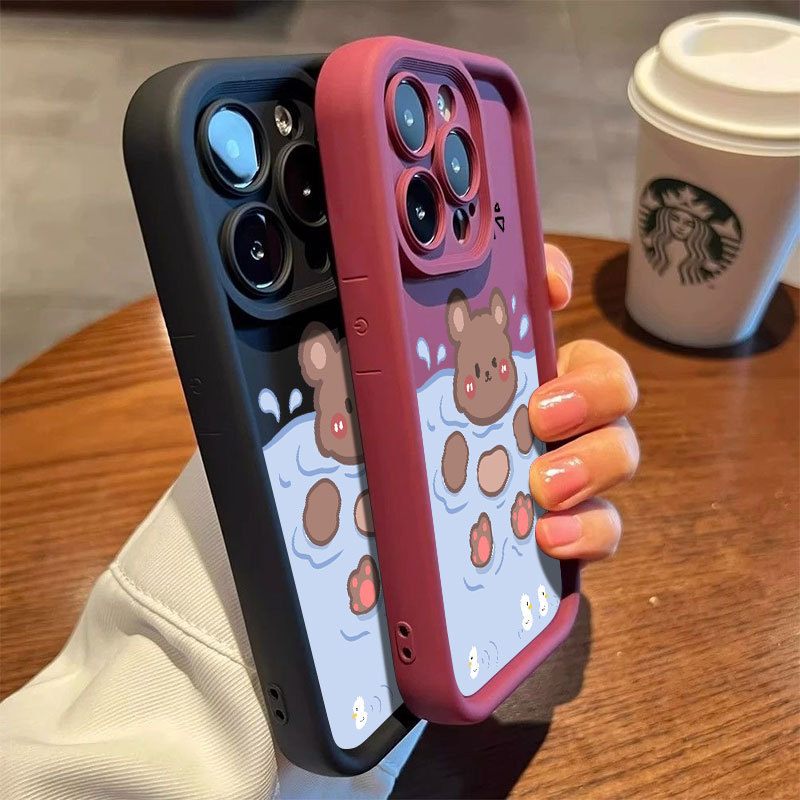 Cross-border bathing bear for Apple 15 mobile phone case iphone14promax protective cover 13/11/12