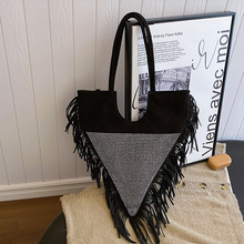 外贸个性潮流镶钻女包2023新款三角流苏满钻斜跨时尚时尚单斜挎包