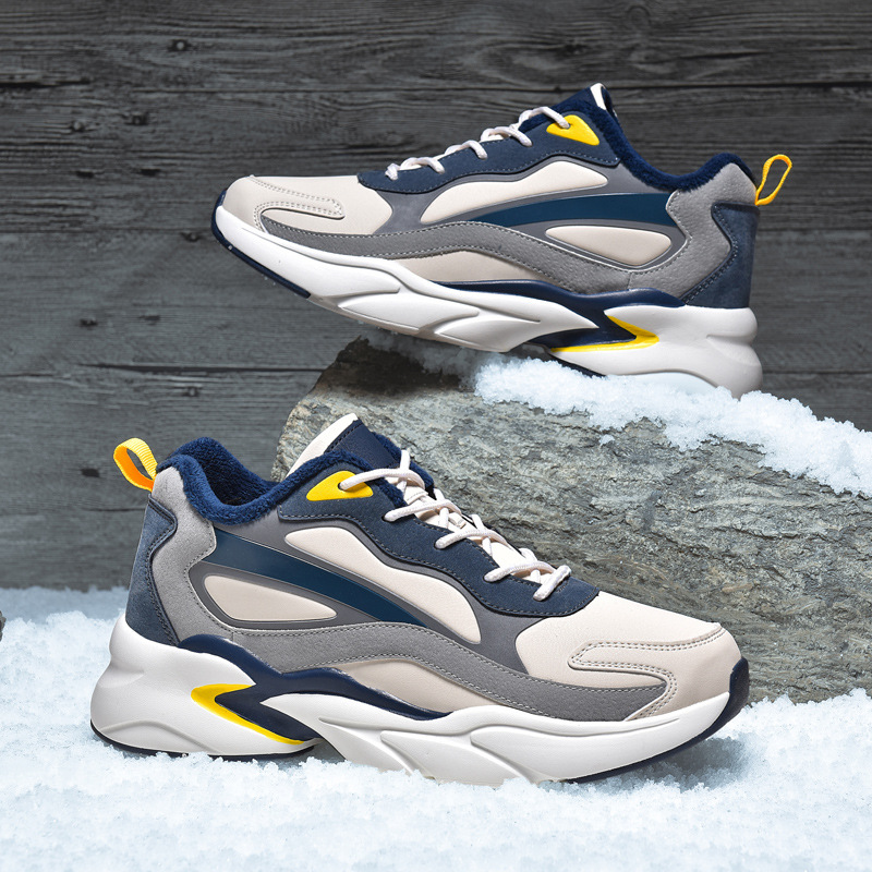 Invierno nuevo gran tamaño con zapatos de terciopelo para hombres calentadores de algodón moda zapatillas de carreras casuales