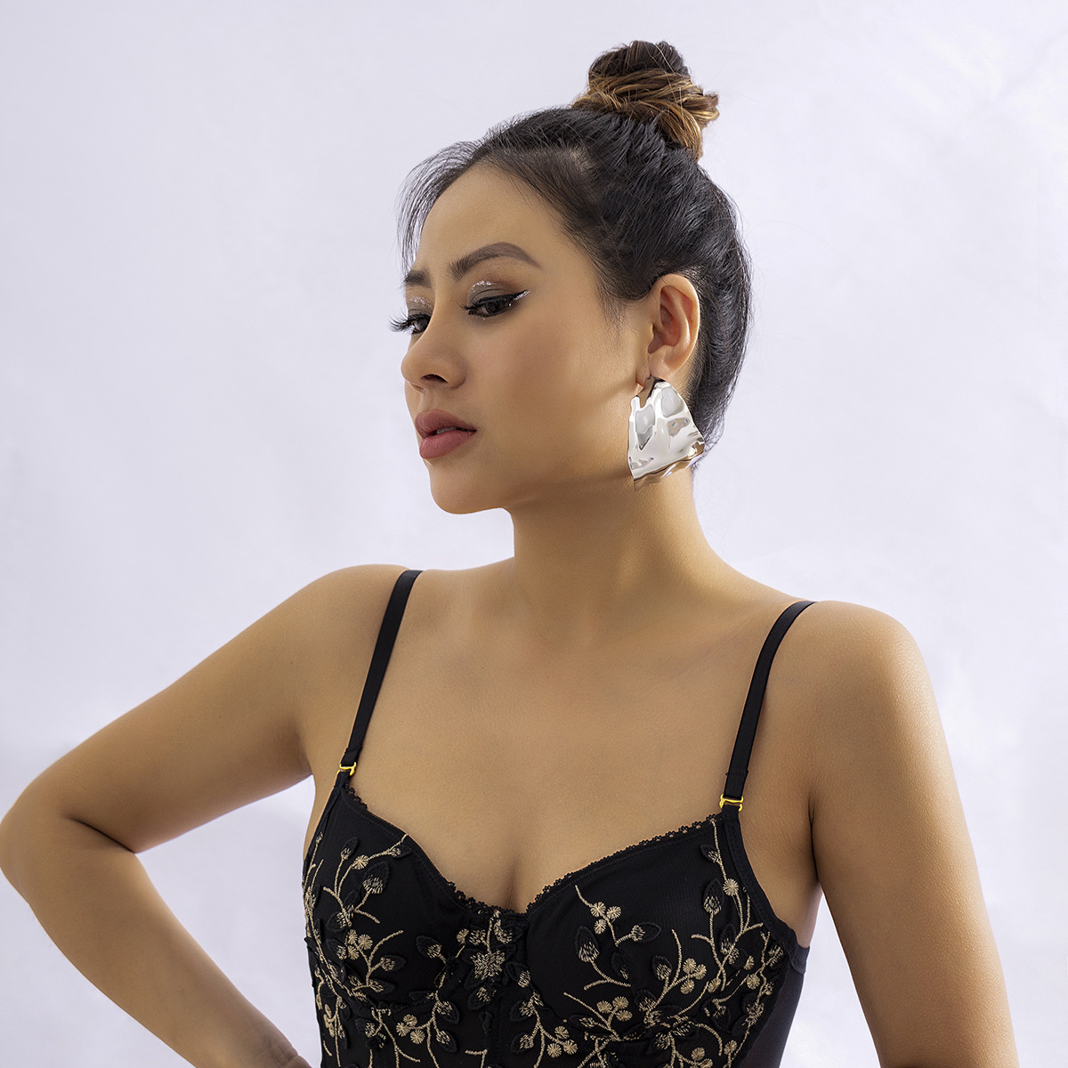 Exaggerated Solid Color Iron Plating Womenu0027S Ear Studs