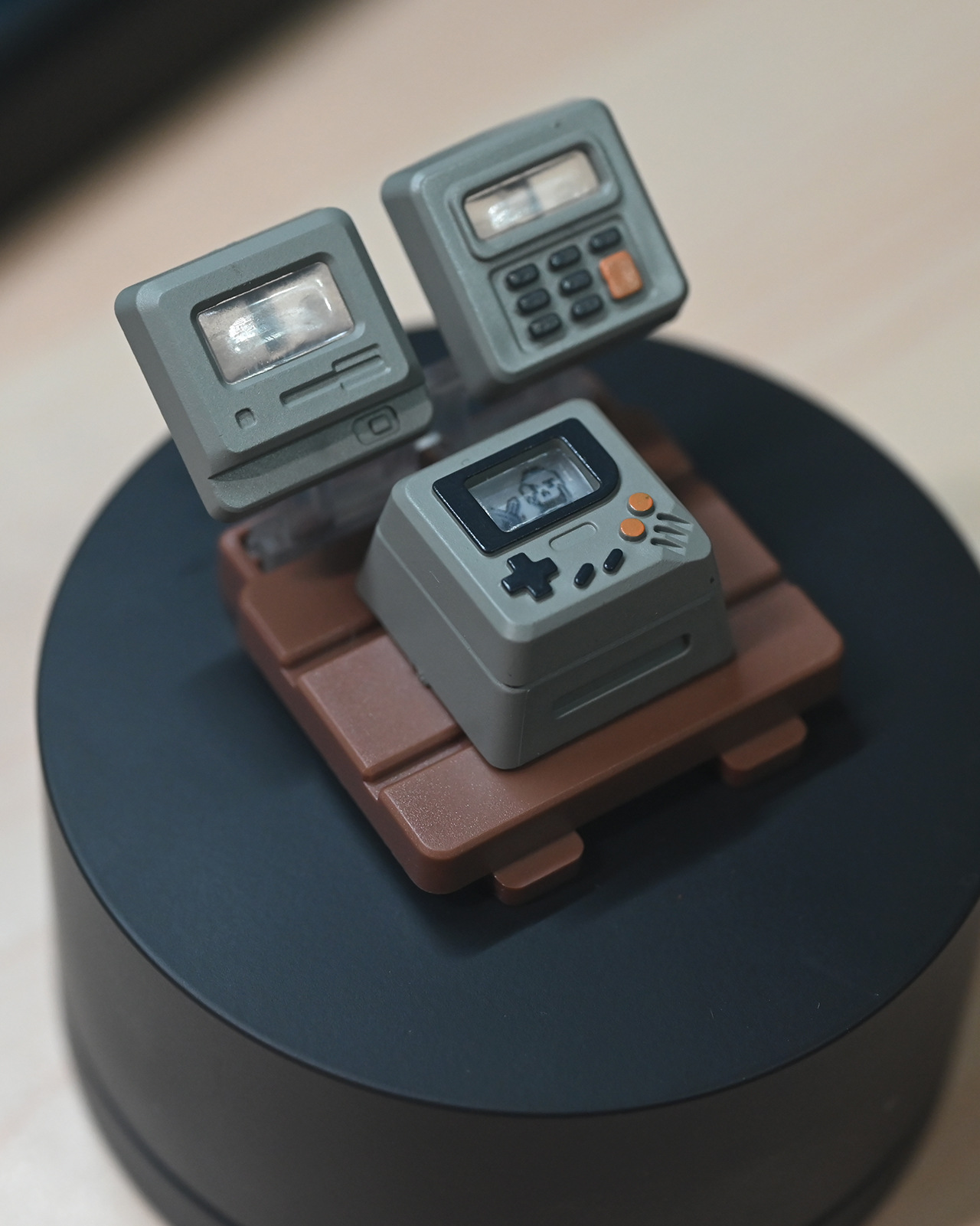 Retro K04 personalidad clásico retro keycap transparente tres en uno teclado mecánico rentable keycap