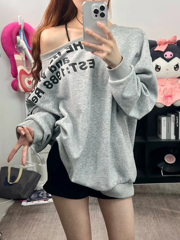 美式斜肩卫衣女款新露肩初秋穿搭早秋chic上衣2025新款秋季长袖薄|undefined