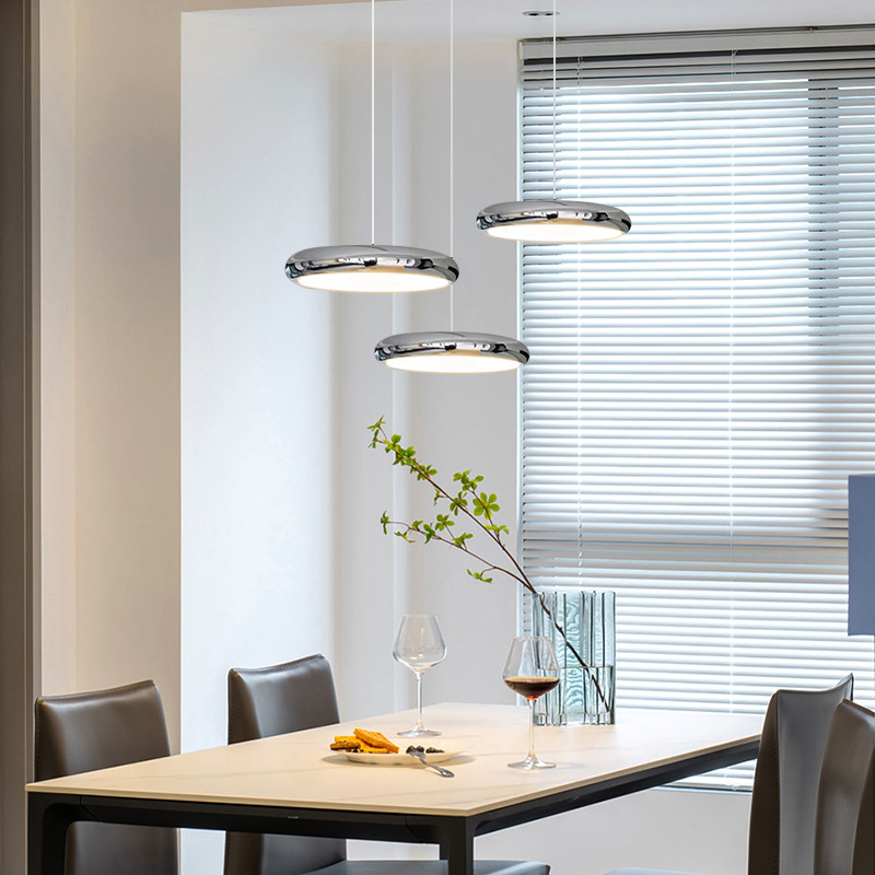 Lámpara colgante de alta gama para restaurante, lámpara colgante UFO de tres cabezas, lámpara LED minimalista moderna nórdica para restaurante, iluminación para barra de bar o isla de cocina.