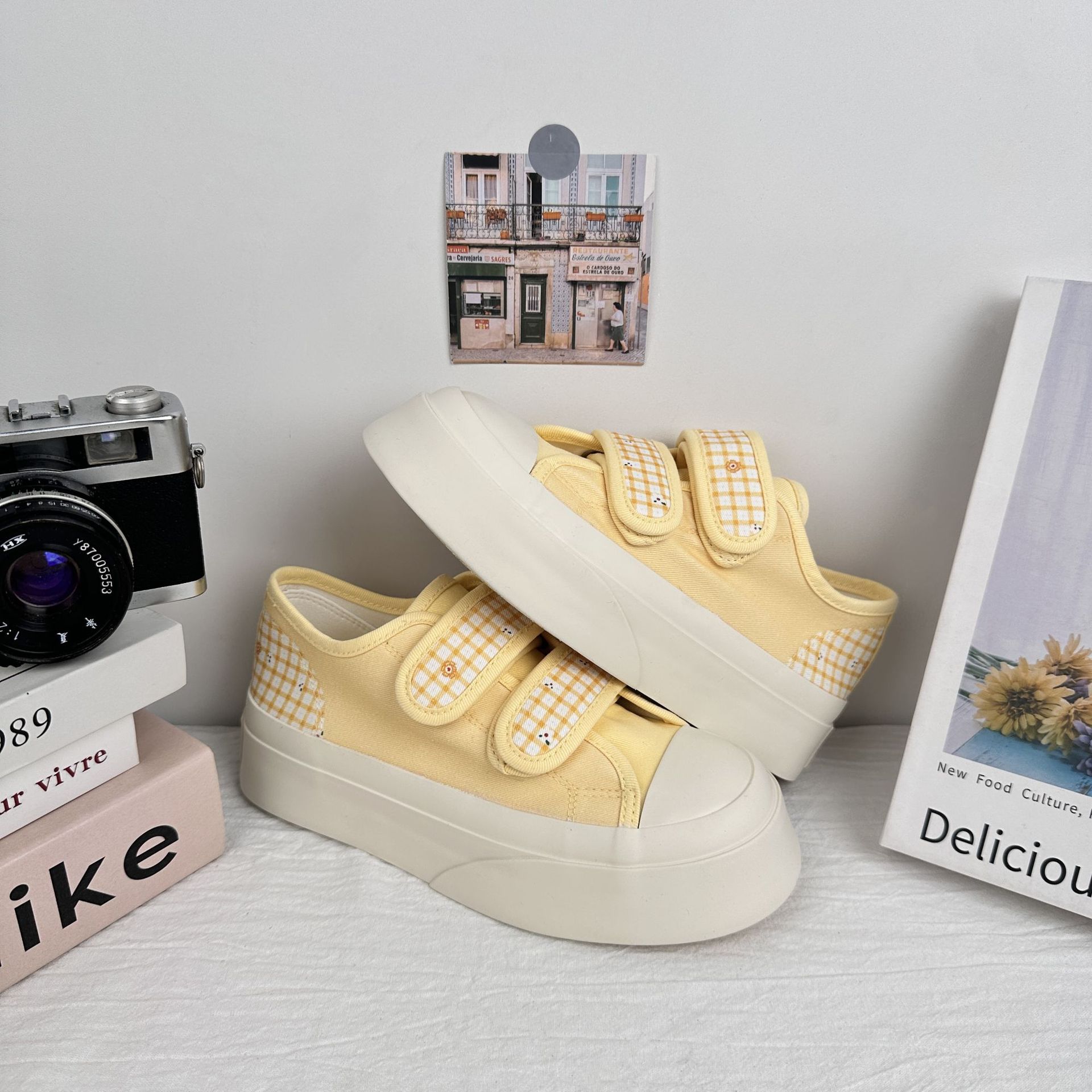 Farwave Velcro zapatos de mujer 2025 nuevos zapatos de skate casuales de verano zapatos blancos nichos zapatos de lona zapatos de bolsa