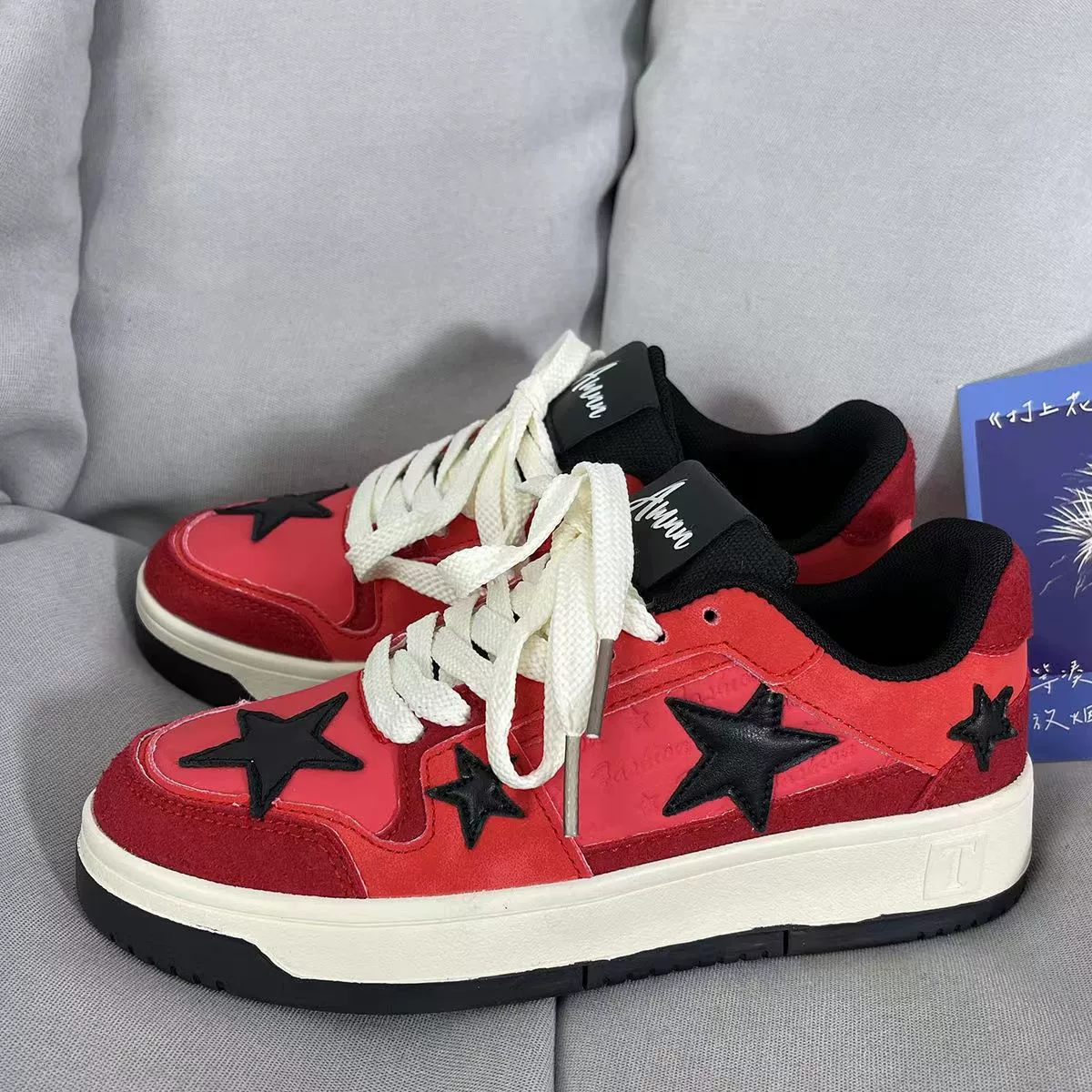 Кроссовки American Star 2025 ретро, моральные тренировочные кроссовки для женщин, универсальный нишевый дизайн, уличная фотография, парные кроссовки для женщин