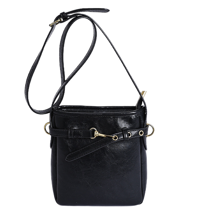 Texturas transfronterizas retro bolso cuadrado para mujeres otoño y invierno 2025 nuevo estilo simple temperamento mochila de hombro para viajes versátil mochila