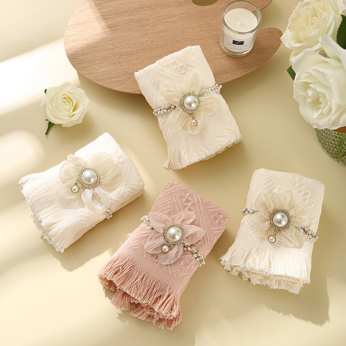 Gourmet Gift Towel Set - Exquisite 100% Cotton Fringe Towels - Elegant and Simple Home Gift - Ideal for Gifting and Practical Use