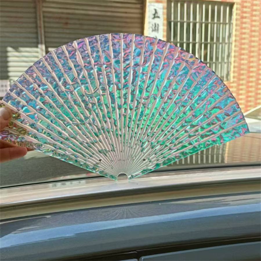 承接户外装饰工程有机玻璃大型热弯幻彩飘带按需亚克力幻彩球