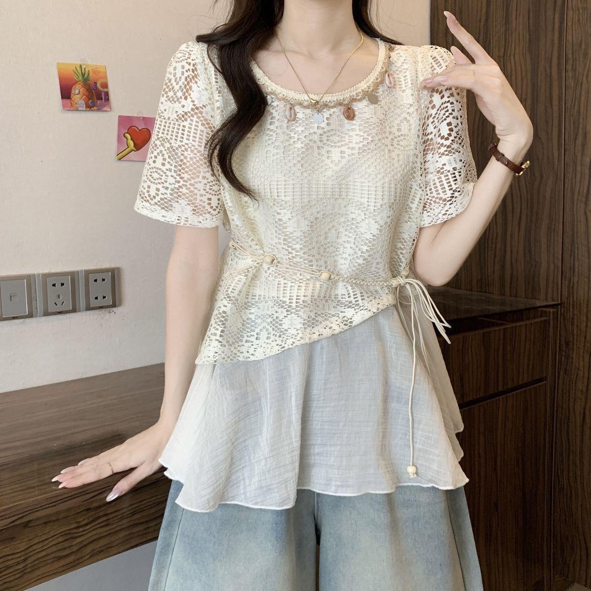 Design-Inspired Lace Patchwork Shirt for Women, Summer 2026, French-Style Loose Fit, Unique and Stylish Short-Sleeve Top