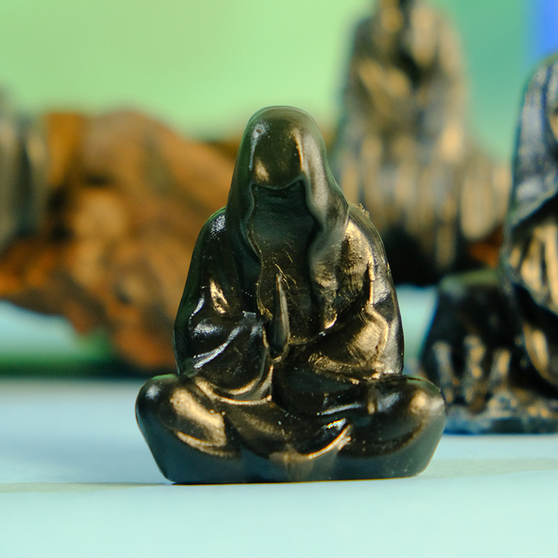 Adornos góticos, artesanías de resina, adornos de jardín, ropa negra, el maestro secreto, adornos, thriller, túnica negra, venta al por mayor transfronteriza