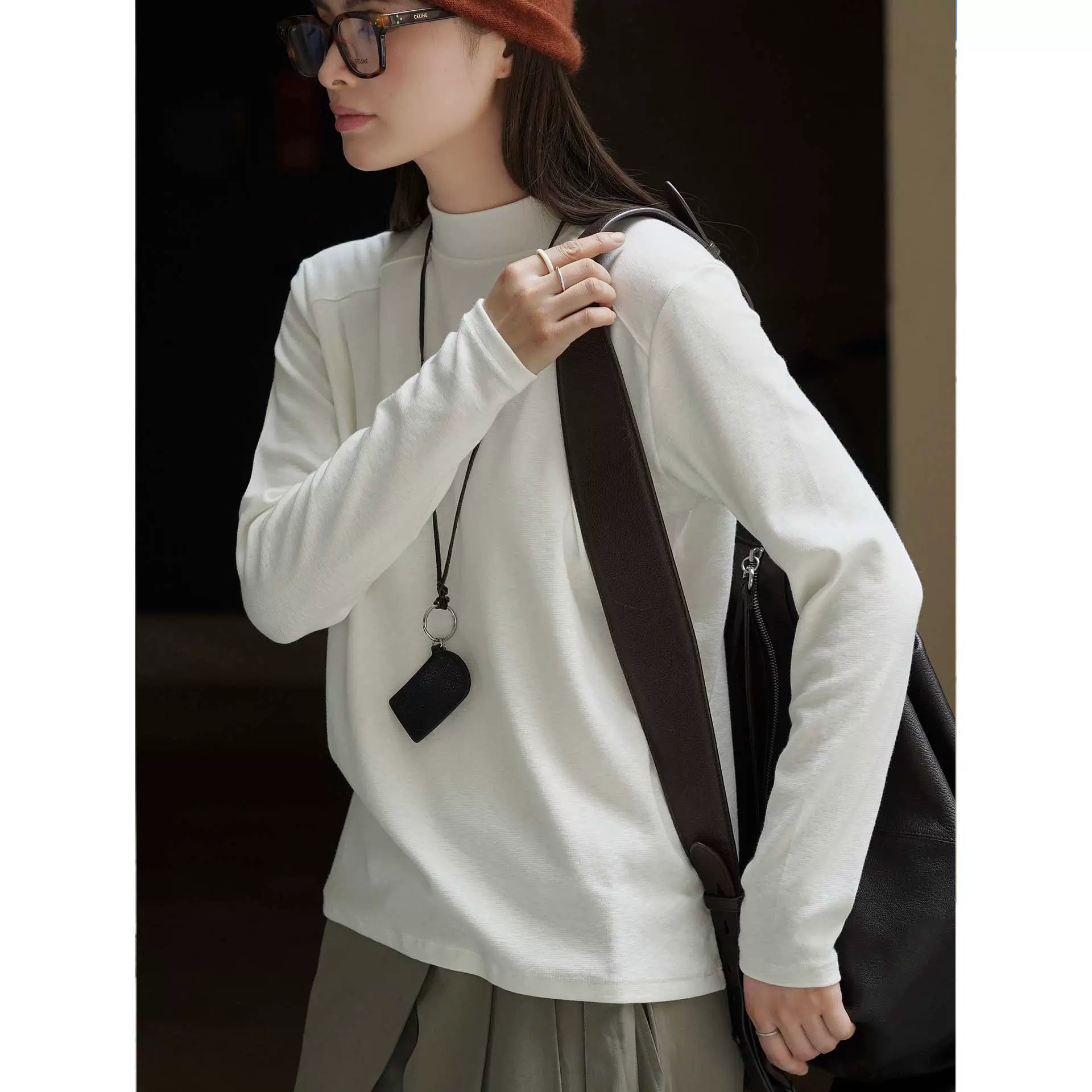 卢浮秋冬新款韩系休闲简约莼色半高领T恤长袖显瘦亲肤舒适上衣女