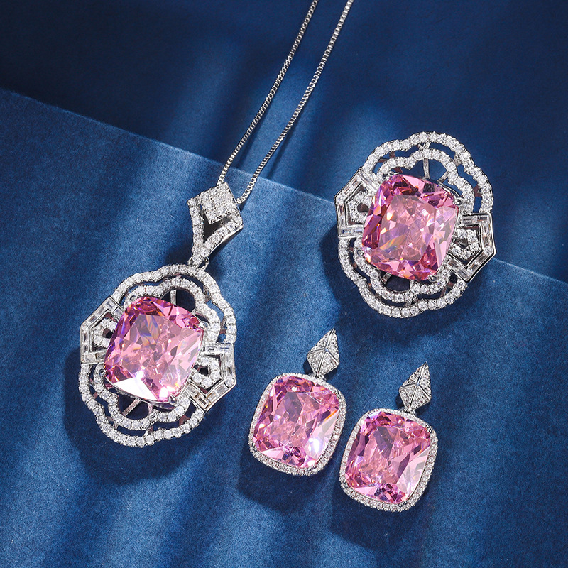 Zhuang Sheng joyería de cobre inferior chapado en oro simulación Rosa diamante temperamento hueco traje colgante anillo 4*16 espárragos 12*14