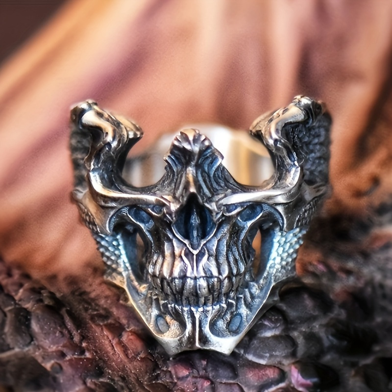 Demon Skull Dragon Scale Ring Halloween Heavy Metal Style Concert Jewelry for Men and Women Retro Fantasy Design Demon Skull Dragon Scale Ring Halloween Heavy Metal Style Concert Jewelry for Men and Women Retro Fantasy Design