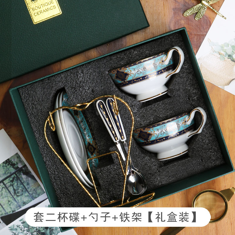 Taza de café de porcelana de lujo ligera europea de alta calidad exquisita de estilo británico set de té de la tarde tazas y platos caja de regalo al por mayor