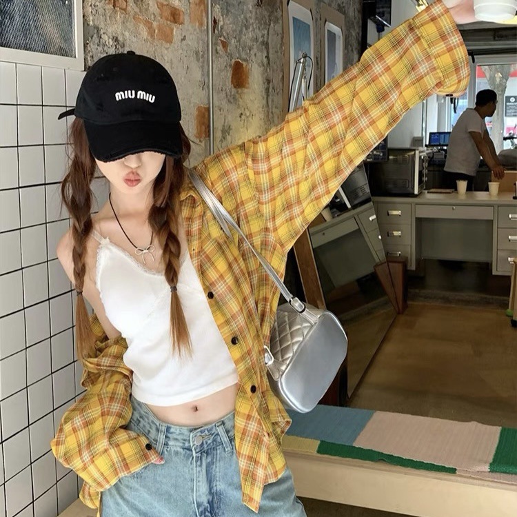 미국 스타일 레트로 노란색 격자 무늬 셔츠 코트 여성의 이른 가을 게으른 스타일 느슨한 캐주얼 태양 보호 격자 무늬 셔츠 탑