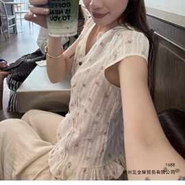 提花序曲 夏季棉V领清新碎花设计微修身显瘦短袖衬衫小众简约新款