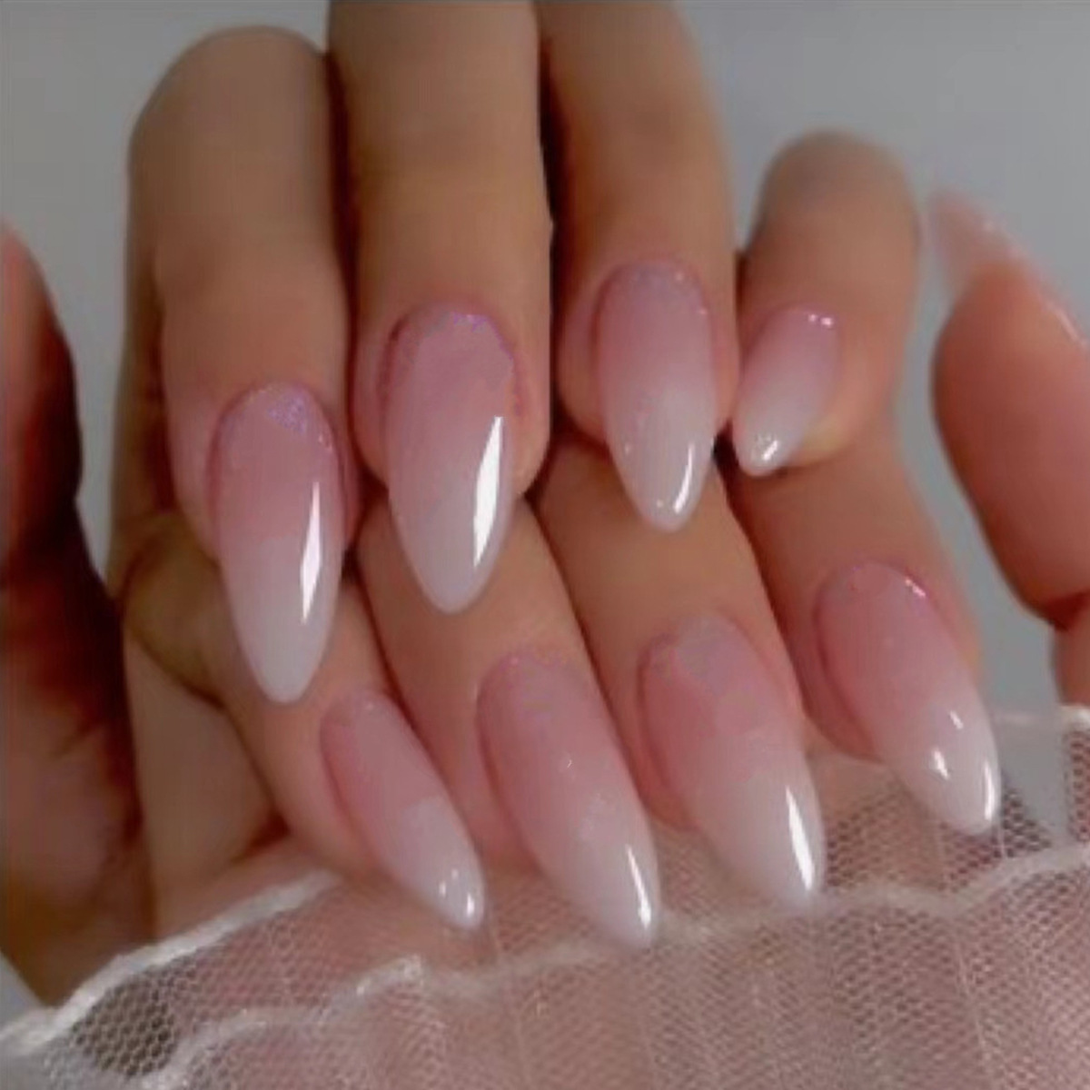 Uña de verano francés de alto nivel de sensación de uso de uñas cortas de uñas de manicure blanqueamiento de uñas manuales al por mayor