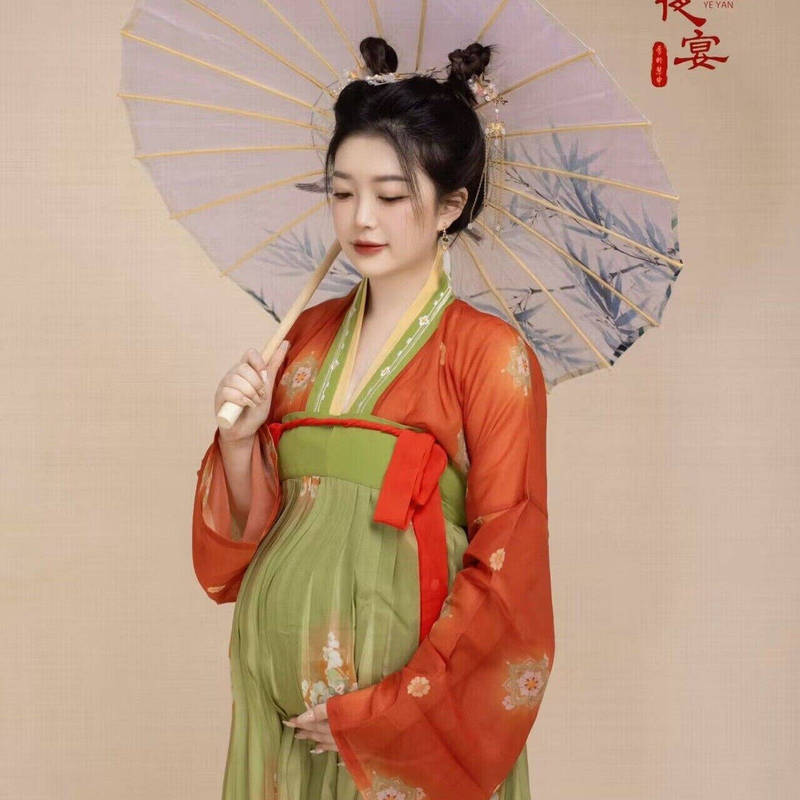 New Maternity Photo Theme Dragon Year Tang Costume Hanfu Indoor Photo Suit Photographing Pregnant Mommy Retro Art Photo Clothing