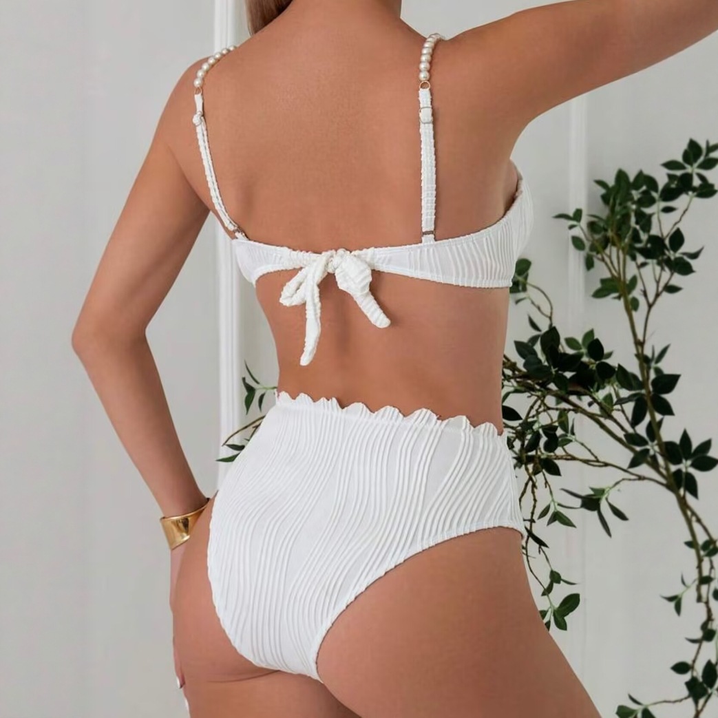 Bikini-Set in Unifarbe – Sexy Triangel-Top mit Muschelmuster und hochgeschnittenes Höschen für Damen (Schwarz/Weiß, Polyester-Spandex-Mischung, mit Bügeln)_voghion.com