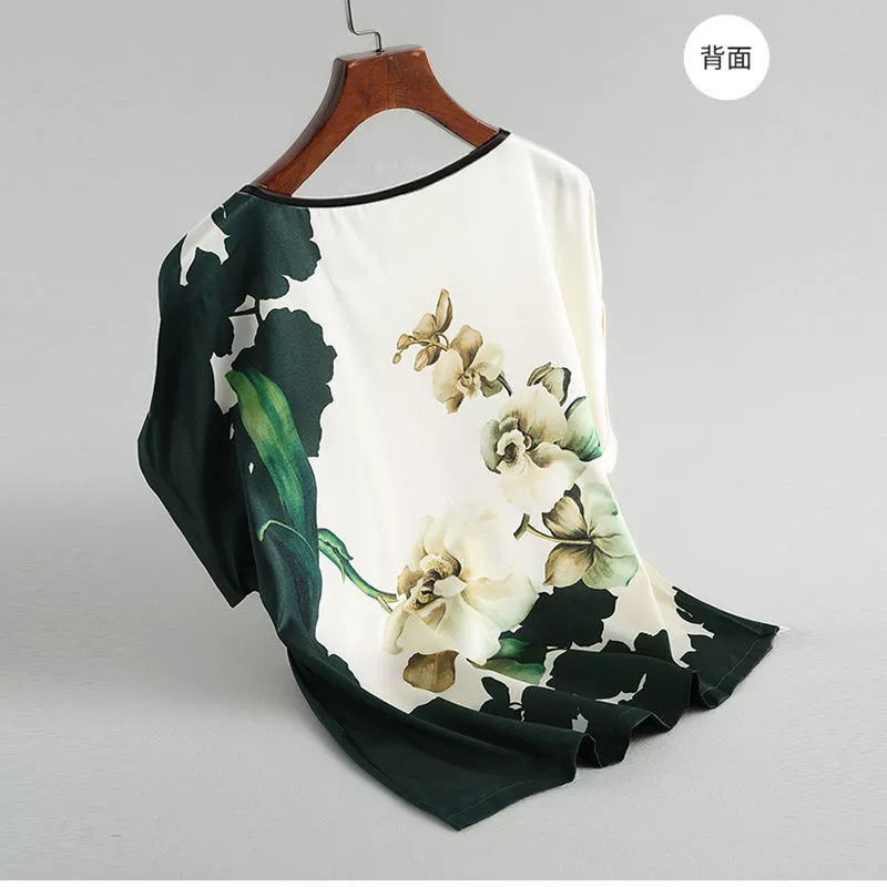 Silk T-Shirt for Women, Plus Size Mother’s Top, Round Neck, Summer Body-Friendly