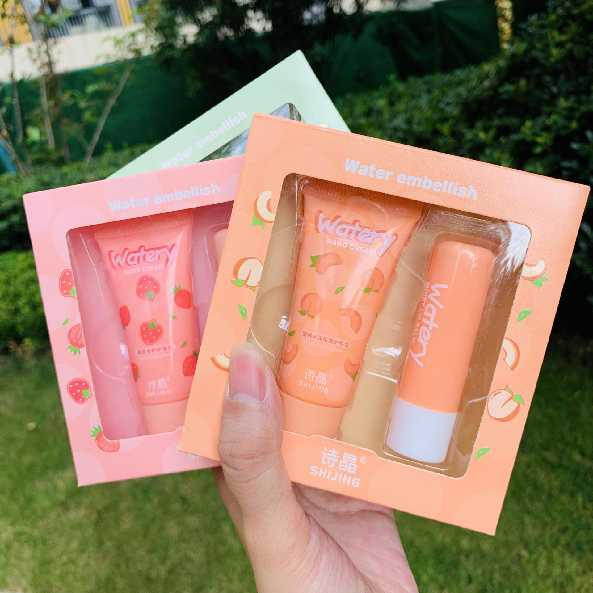 Shijing autumn and winter hydrating hand cream moisturizing lip balm combination set student portable hand protection anti-crack