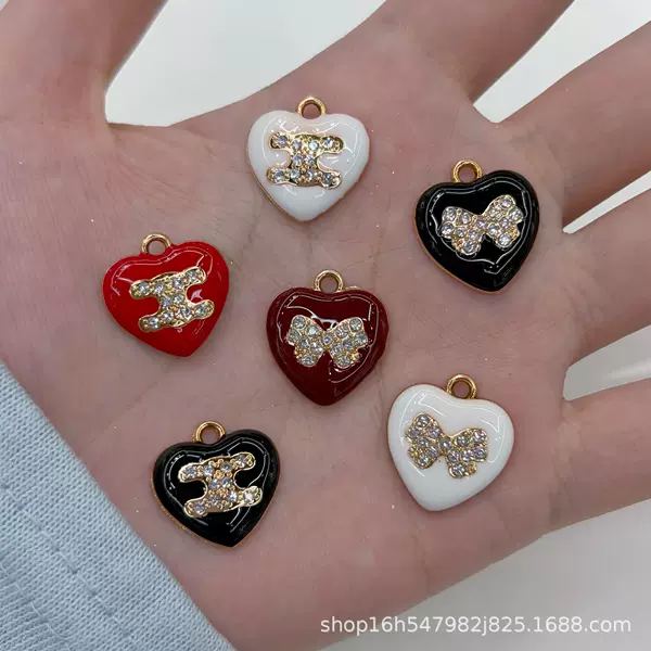 Heart-shaped bow electric drill oil-drip pendant in dopamine color with flowing sand, forest-style, fresh and super fairy-like charm for women