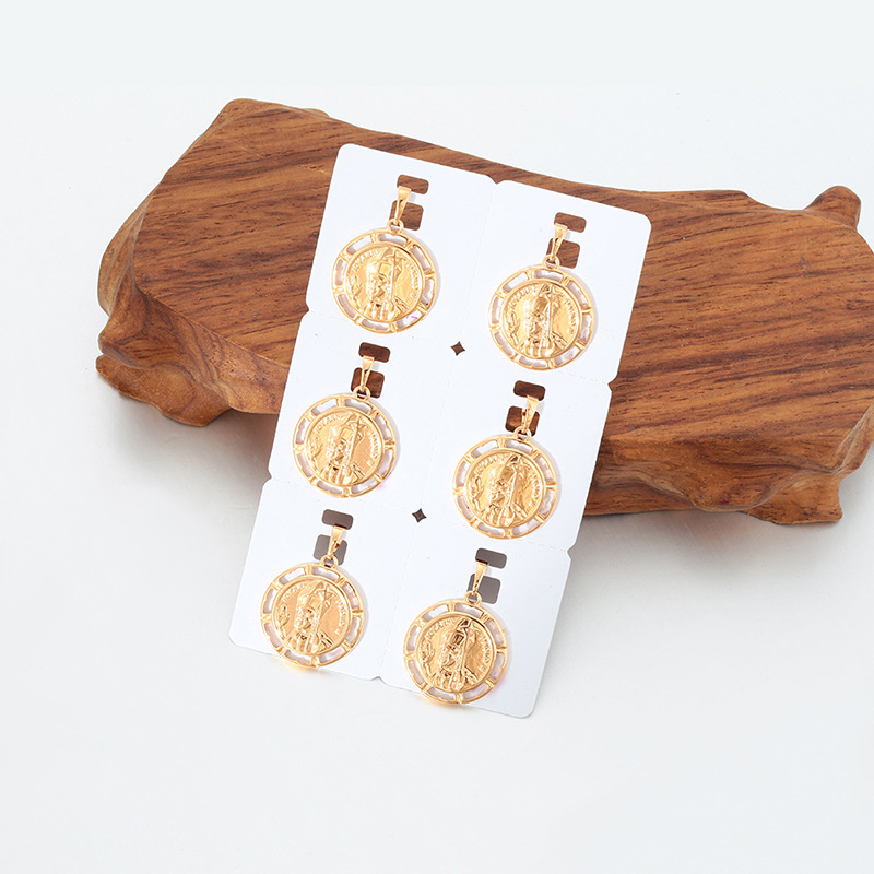 Joyas Xuping retro transfronterizas colgante de collar de geometría redonda aleación de cobre chapado 18k colgante de personalidad al por mayor