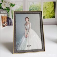 环保时尚欧式古铜色金属相框摆台