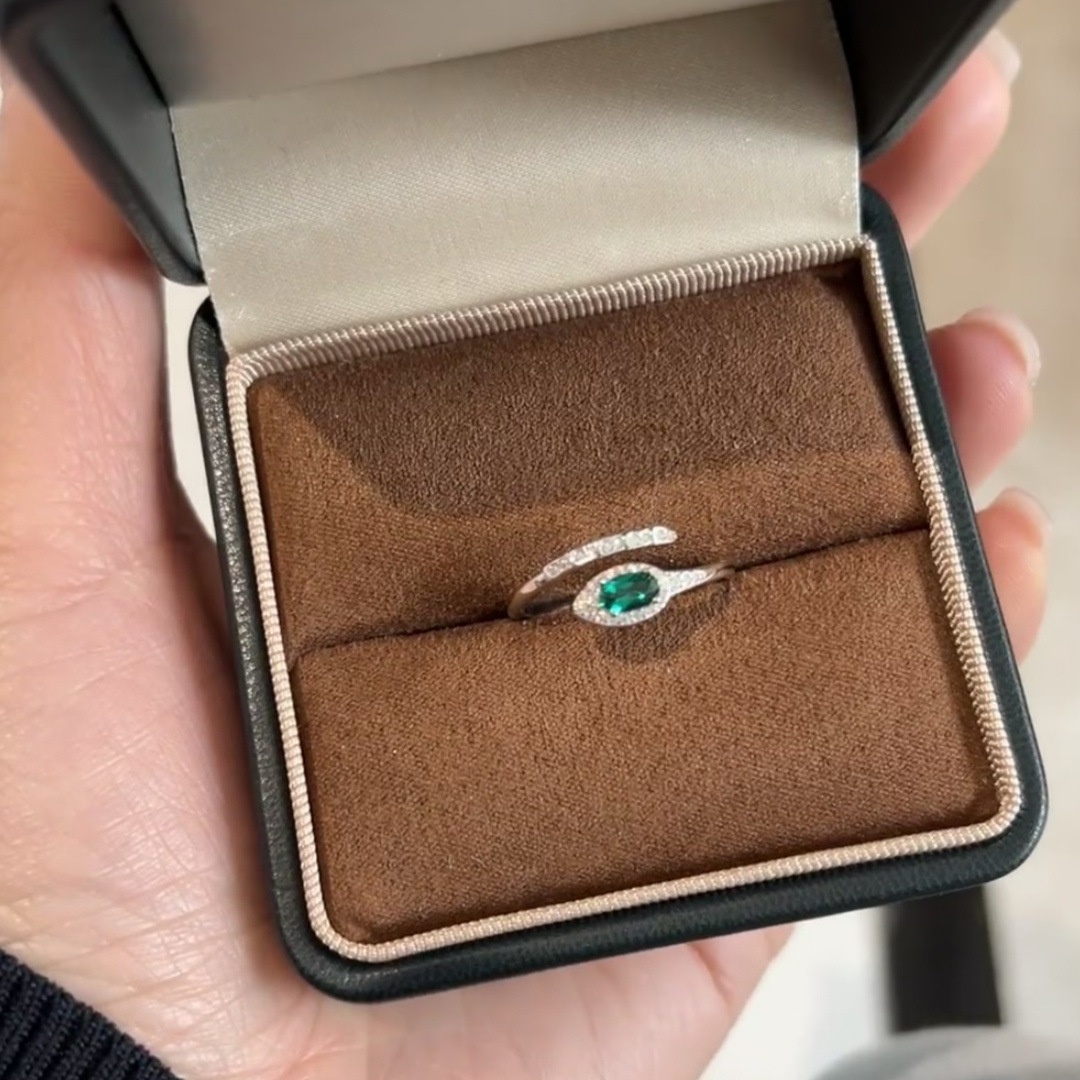 Fortune Green~Full-Diamond Snake Emerald Ring For Women, Year Of The Snake, Adjustable, Unisex, Niche High-End Style_voghion.com