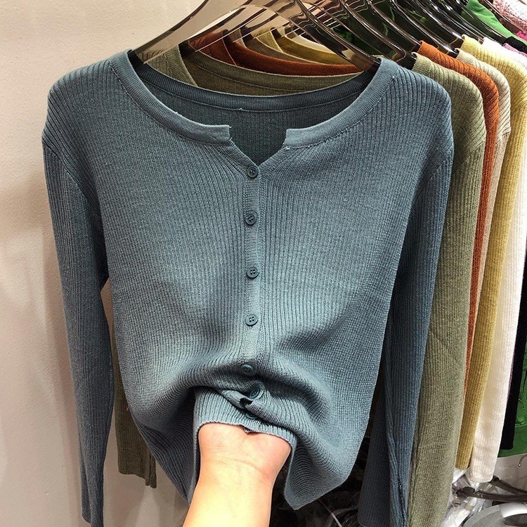 Regular Fit Fit Type Solid Color Pattern Autumn Season Women's Gender Wholesale Women's Casual Solid Color Long Sleeve Button Sweaters & Cardigans