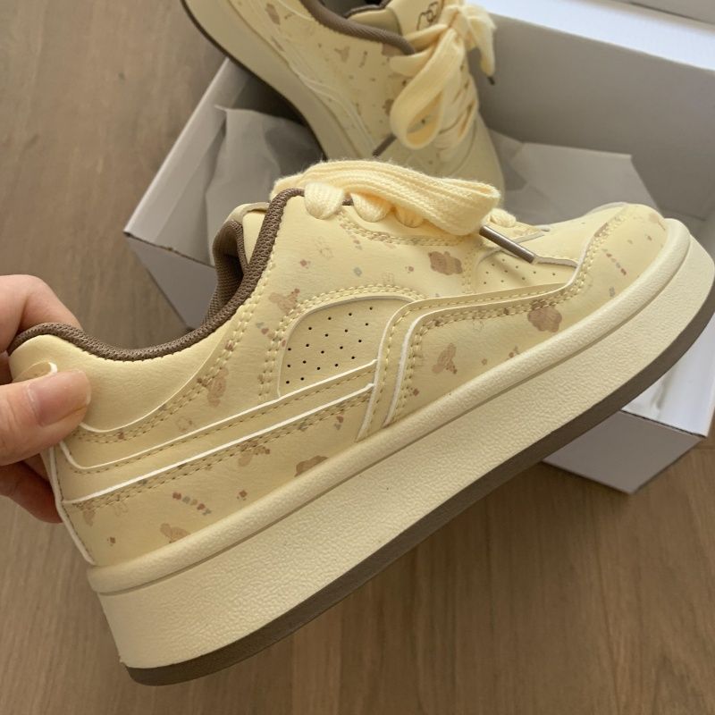 Korean Version Niche Design Sweet Little White Shoes Women's 2025 Autumn New Versatile Lightweight Student Popular German Training Board Shoes_vogvips.com