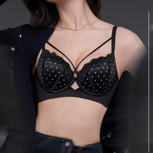 7710ԭ��С�ؾ۔n����Ůʿ�@��o�Ȧ���c���������b���ձ����´�