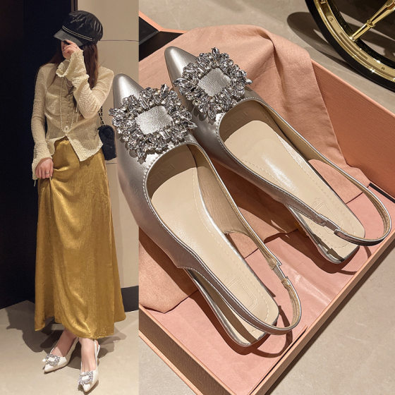 35-42 yards plus size women's shoes closed toe sandals women's spring and summer 2024 new low heel pointed rhinestone back empty shoes
