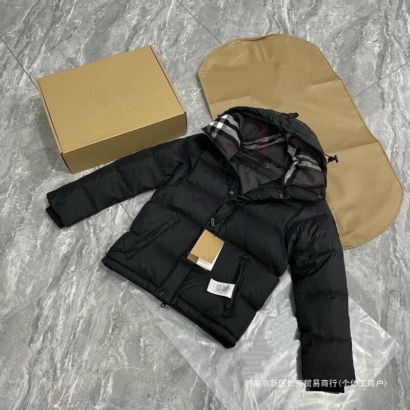 Winter version, new three-label design, 70% down filling, detachable, complete set, duck down, 2026 spring collection, lightweight luxury down jacket Winter version, new three-label design, 70% down filling, detachable, complete set, duck down, 2026 spring collection, lightweight luxury down jacket