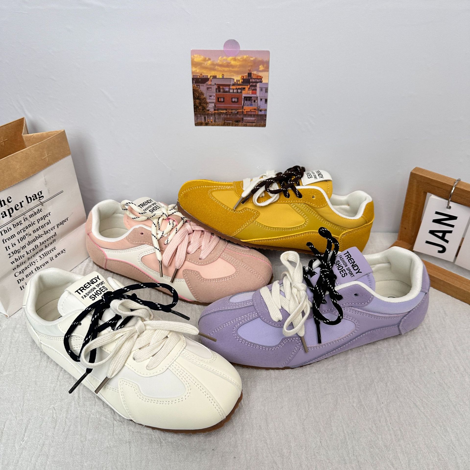 A9901 plantillas de látex/zapatos de deporte ligeros zapatos de mujer 2025 nuevos zapatos blancos planos zapatos de entrenamiento alemán retro zapatos Forrest Gump image 1