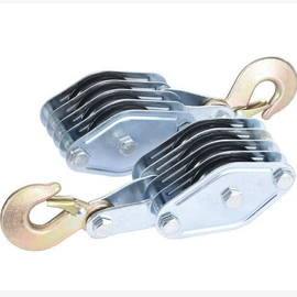 绞盘;千斤顶;牵引拖钩