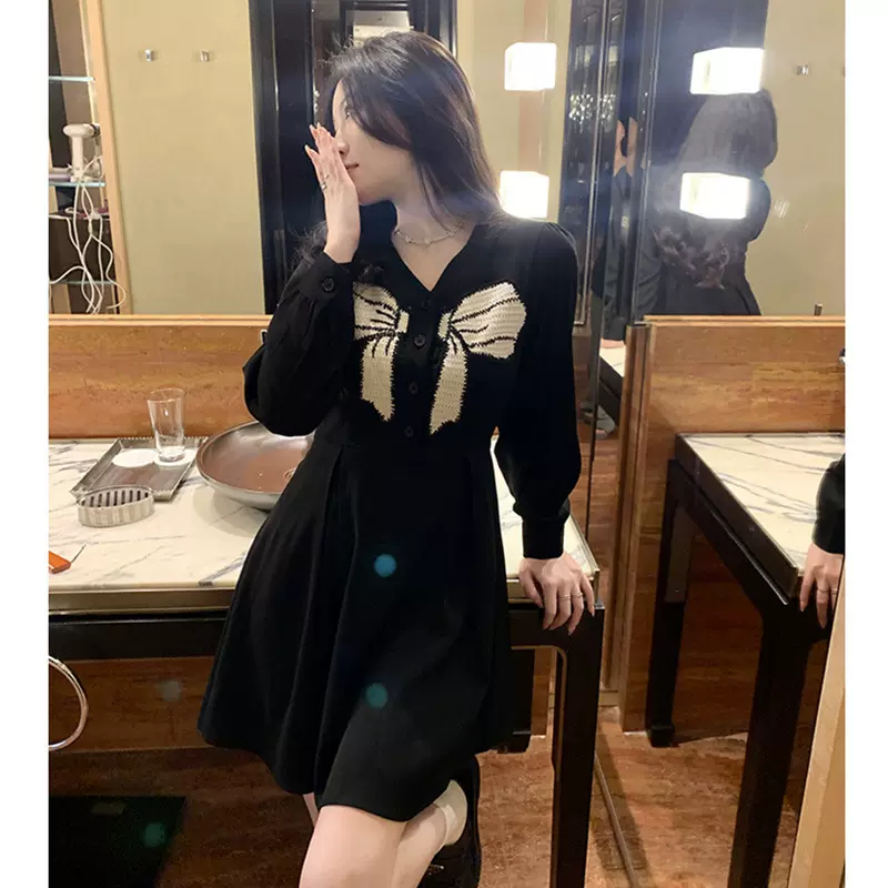 2024法式赫本风闺蜜西装连衣裙女春秋新款大码胖妹妹显瘦小黑裙子
