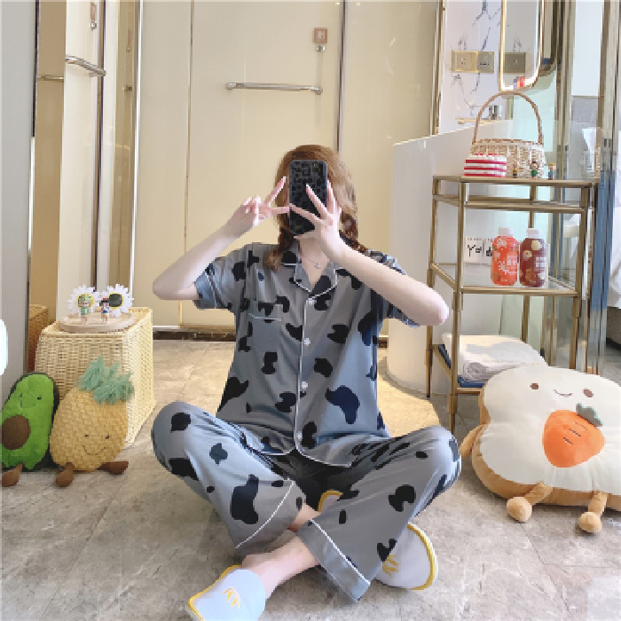 Pantalones de manga corta pijamas de las mujeres de verano estilo coreano ins cardigan leche traje de seda hogar ocio dibujos animados estudiante fuera image 15