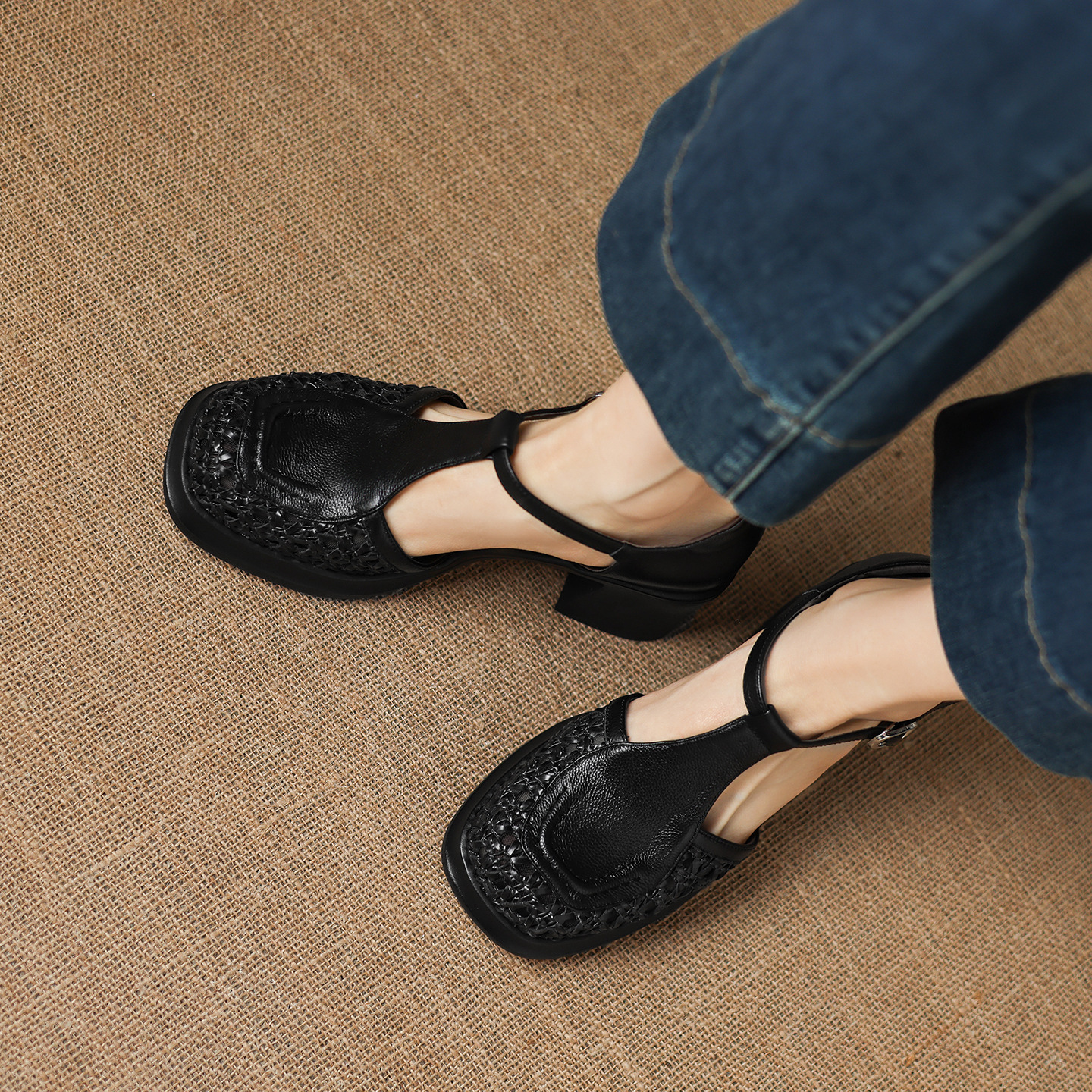 Sandal cao gót nữ mũi nhọn quai chữ T đế dày gót 7 cm — đen