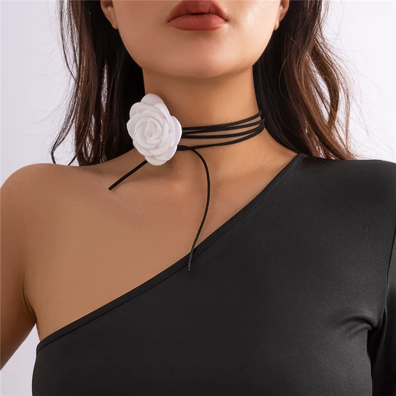 Creative three dimensional trend necklace handmade, European style
