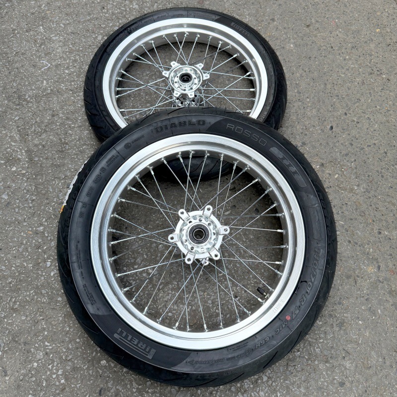 Ultra Bee Modified Front 110/70-17 Rear 140/70-17 BFG Semi-Heat-Melt Racing Tire Assembly