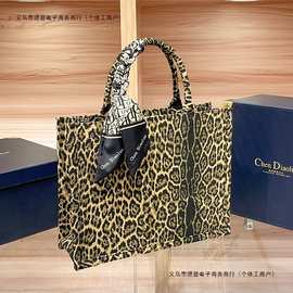 单肩包大容量小众豹纹通勤大包包休闲新款托特包女商务手提包包邮