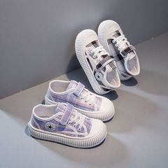 男の子と女の子向けの子供用ローカットキャンバスシューズ、春と秋の新しいベビービスケットシューズ、多用途のソフトソールスポーツシューズ
