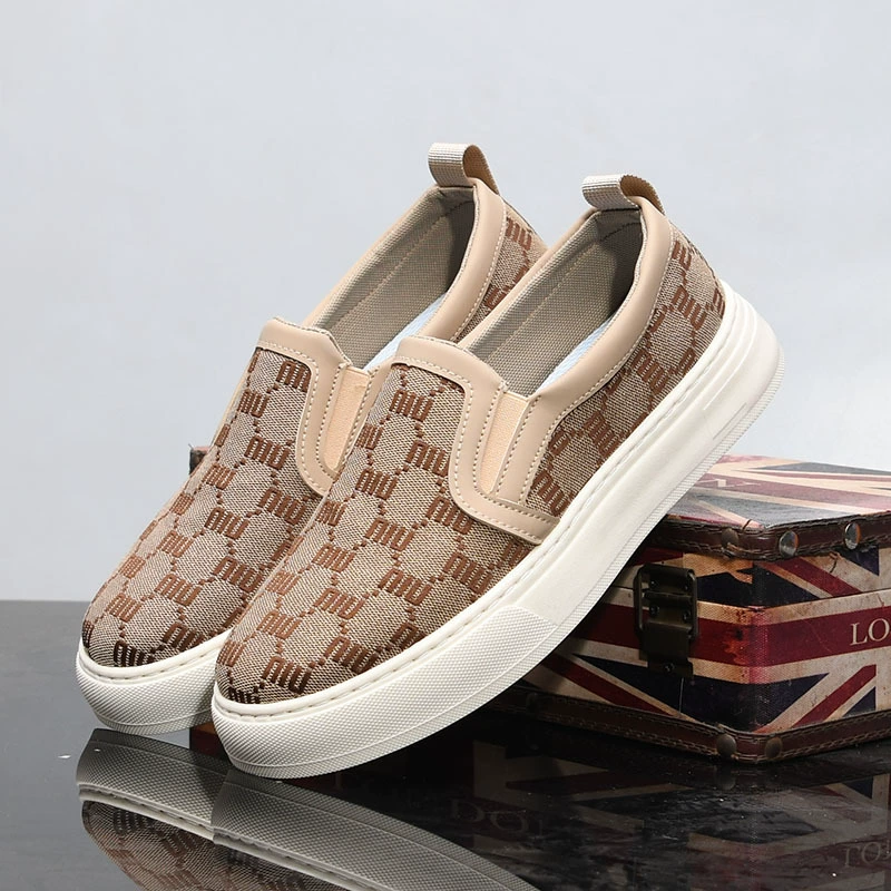 Летняя мужская обувь, новые парусиновые дышащие слипоны, универсальные износостойкие дезодорирующие повседневные туфли Форрест Гамп для мужчин 5686