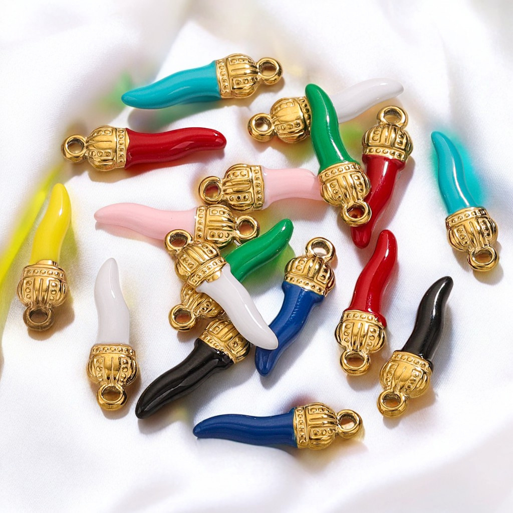 Acero inoxidable rojo rojo rojo estereoscópico chile pequeño colgante DIY auriculares bolsas de material colgante