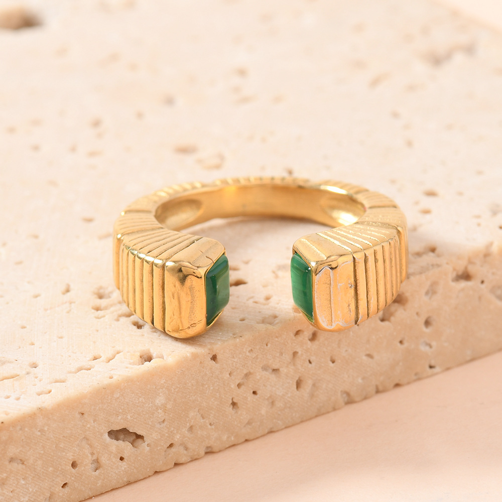 Joyas de acero inoxidable transfronterizas sensación de diseño de anillo de piedra preciosa fundido para mujeres no se desvanecen anillo de apertura geométrica simple image 2