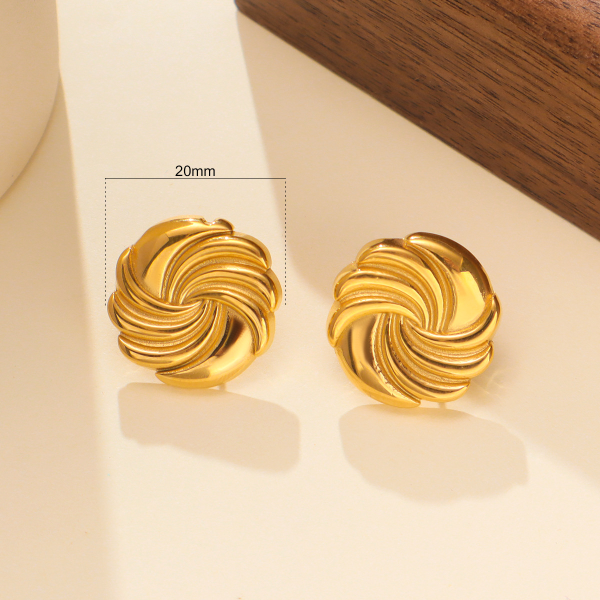 Ion Plating (IP) Gold Plating Process 1 Piece Simple Style Geometric Plating Titanium Steel Ear Studs